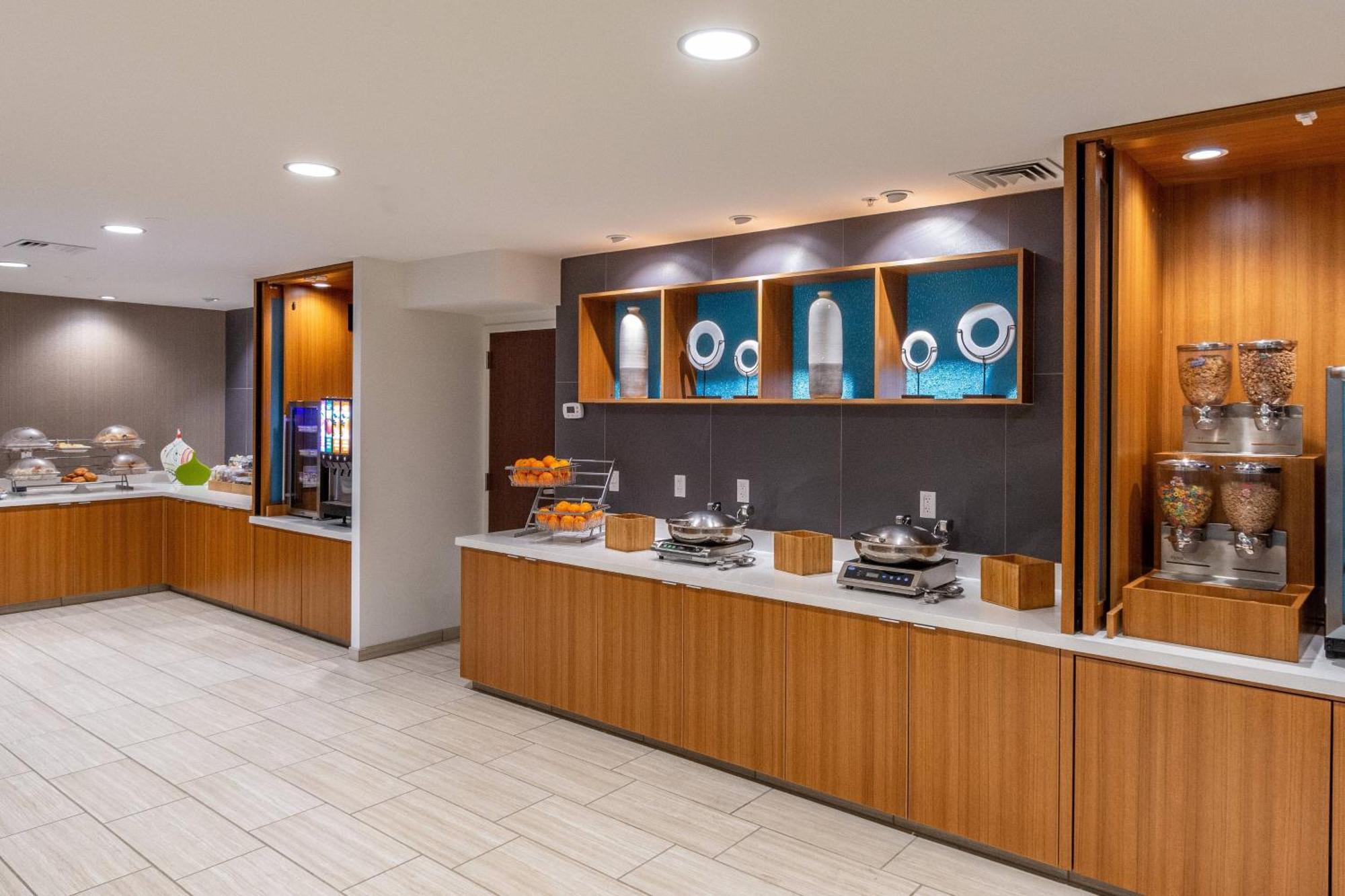 Springhill Suites Anchorage Midtown Exterior foto